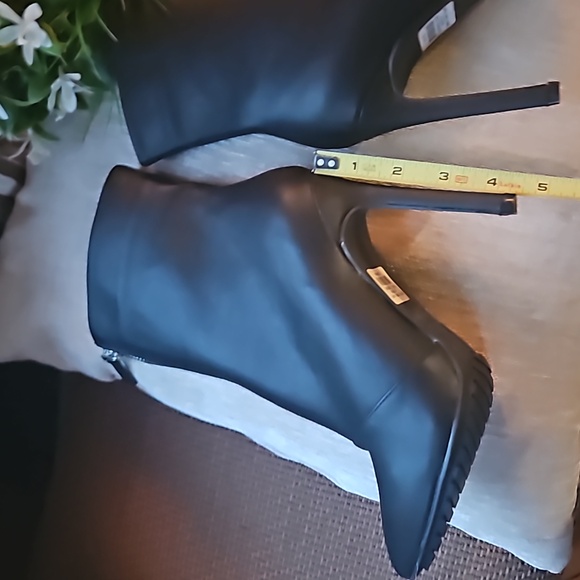 NWT CHARLOTTE RUSSE BOOTS - Picture 12 of 13